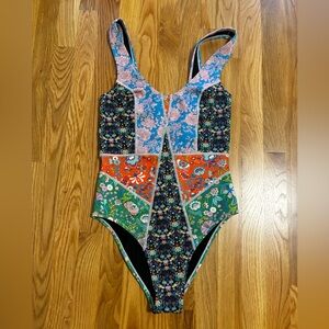 Never worn Cynthia Rowley surf bathing suit | Size M
